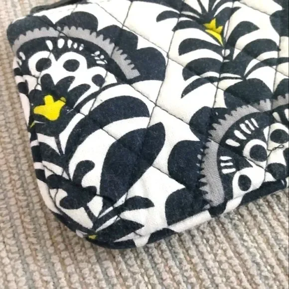 NWOT VERA BRADLEY Black, White & Yellow Zippered Coin Purse 3.5 x 5 inches - Picture 2 of 8